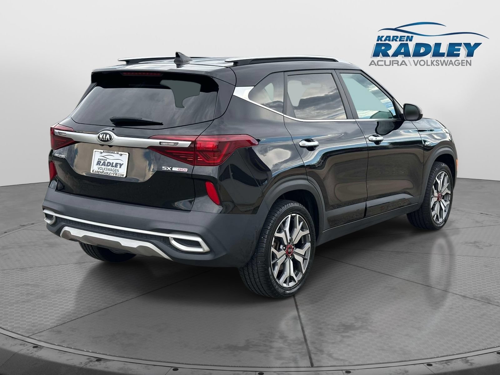 Used 2021 Kia Seltos SX AWD/4WD image 2
