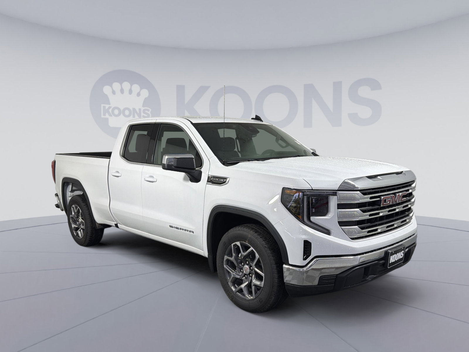 New 2026 GMC Sierra 1500 SLE image 10