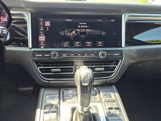 Used 2019 Porsche Macan AWD/4WD image 18