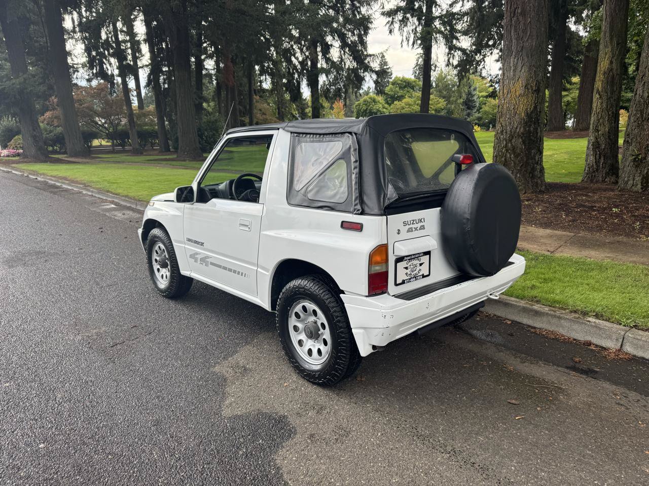 Used 1995 Suzuki Sidekick JX AWD/4WD image 3