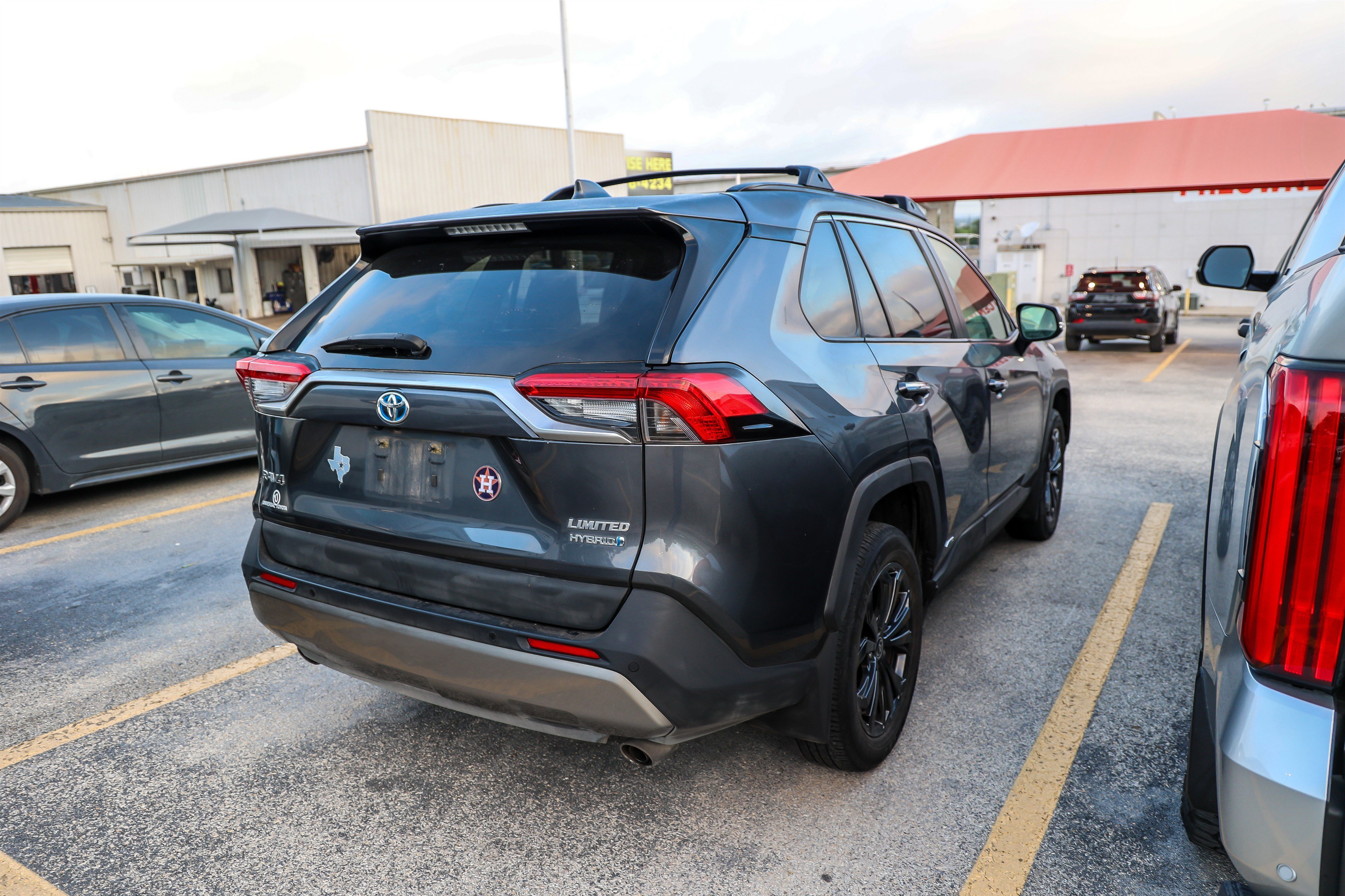 Used 2024 Toyota RAV4 Limited AWD/4WD image 8