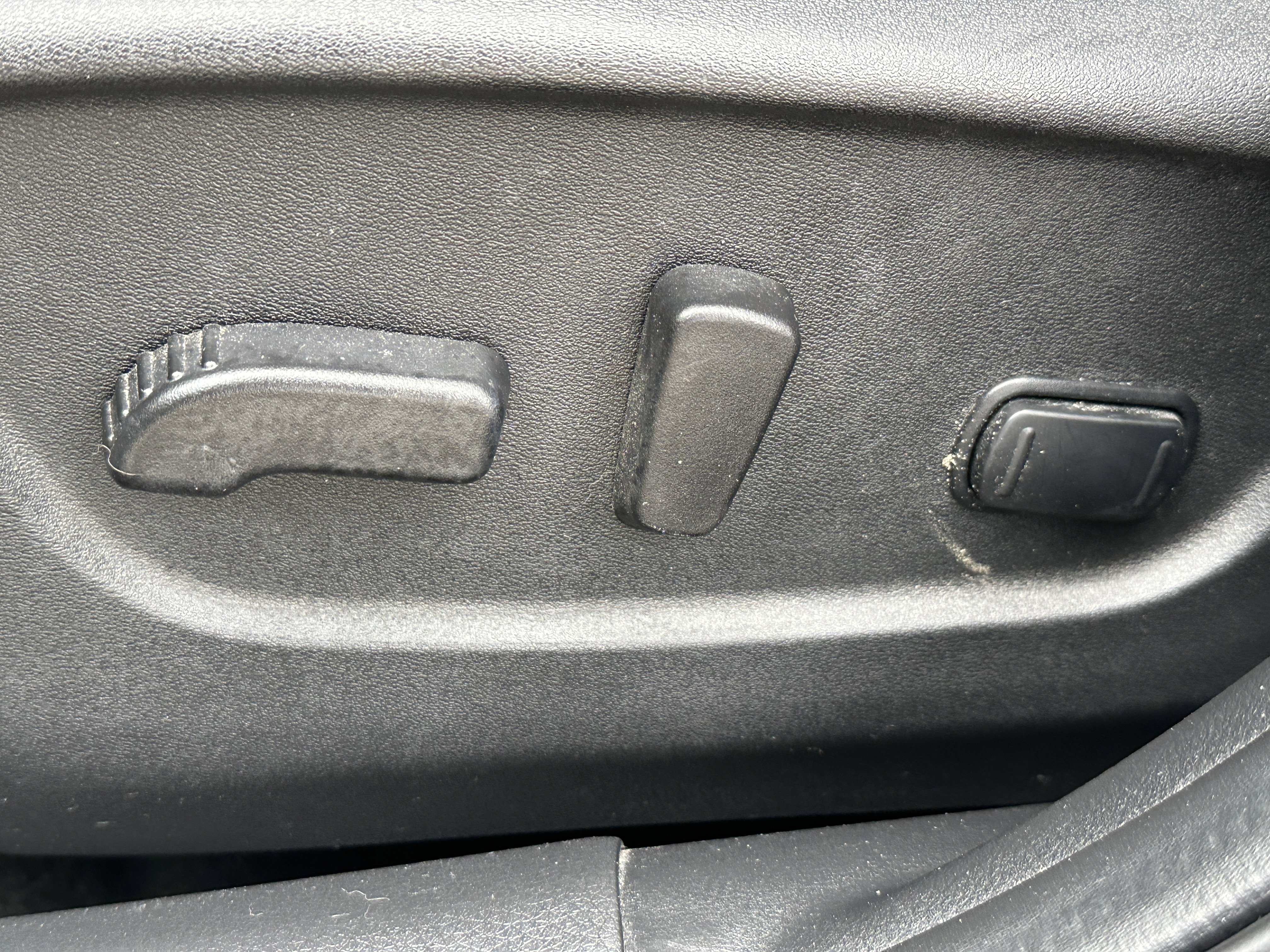 Used 2022 Nissan Rogue Sport SL image 19