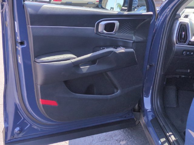 Used 2025 Kia Sorento EX w/ Panoramic Sunroof Package AWD/4WD image 12