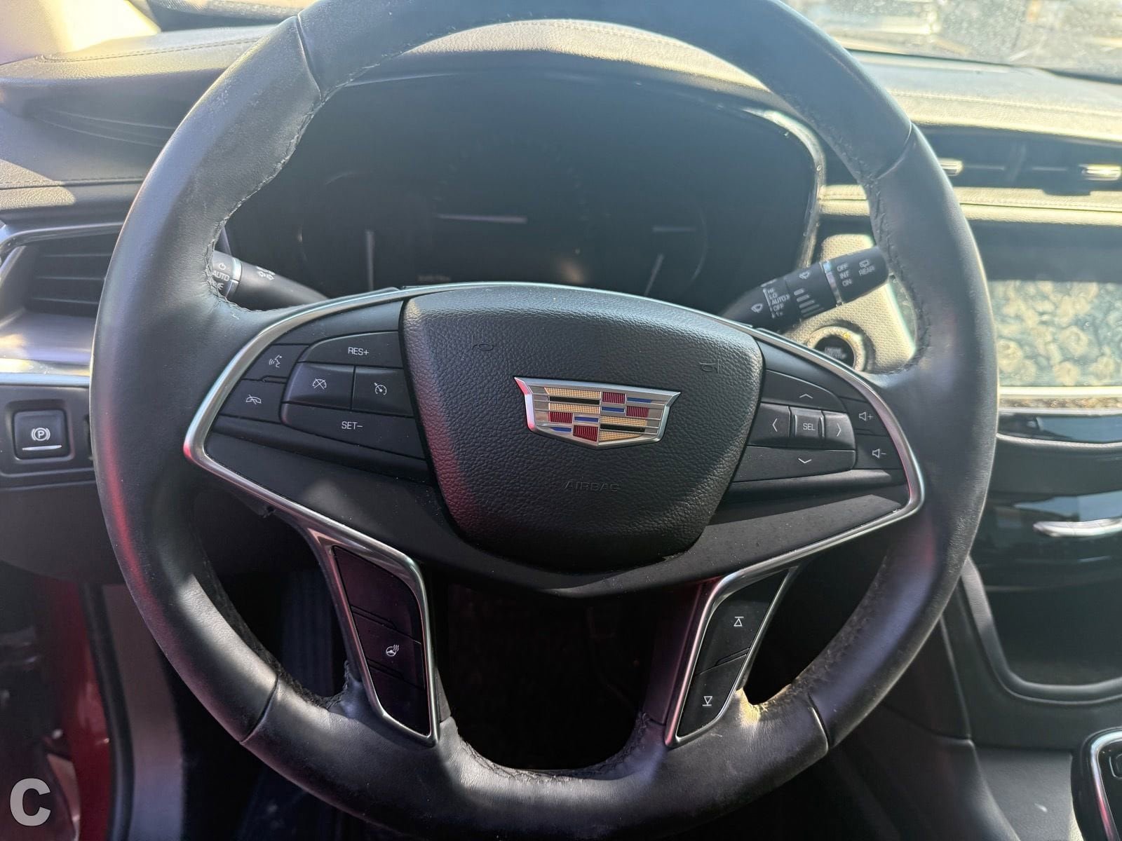 Used 2017 Cadillac XT5 Luxury AWD/4WD image 21