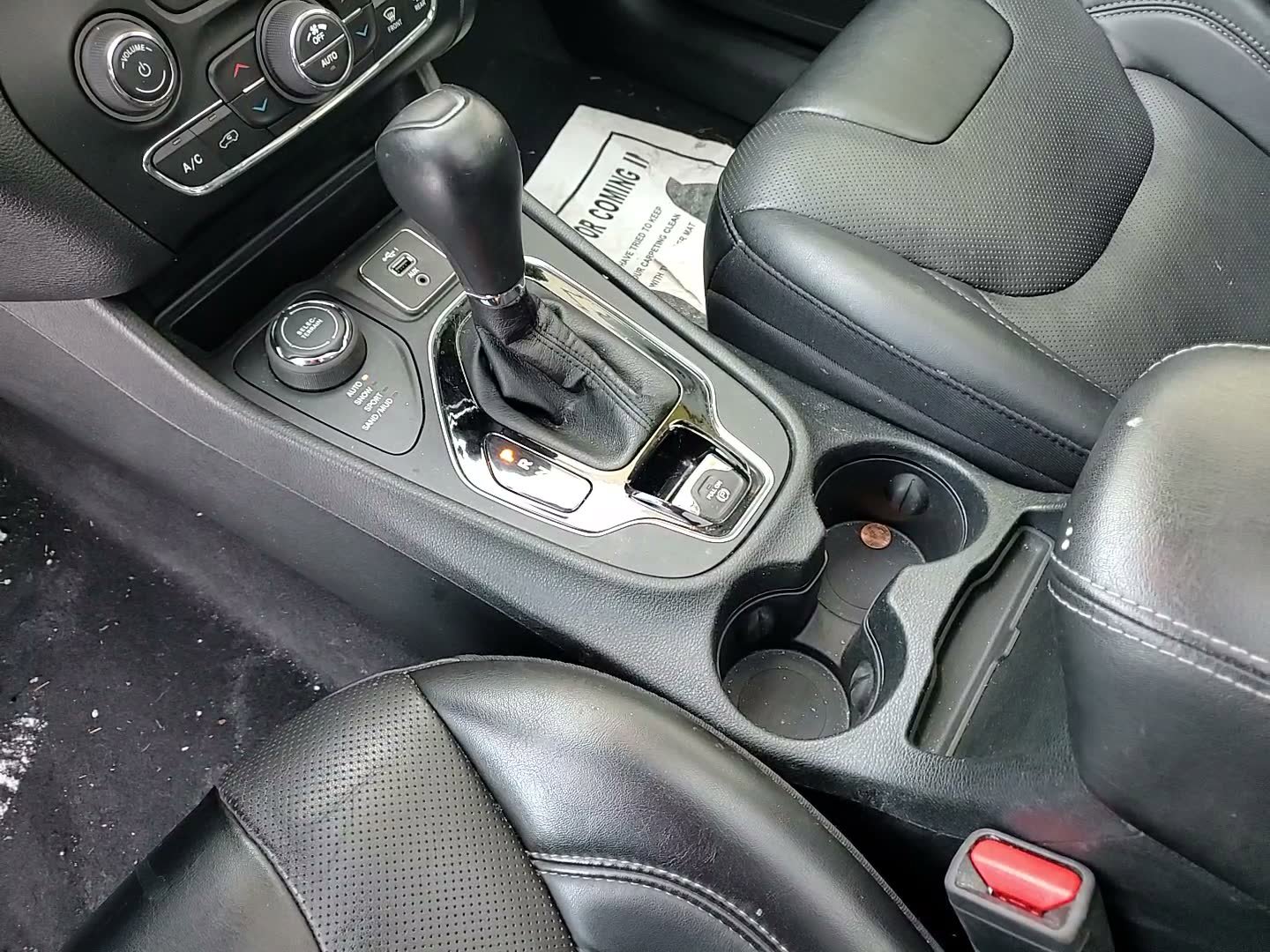 Used 2022 Jeep Cherokee Limited AWD/4WD image 26