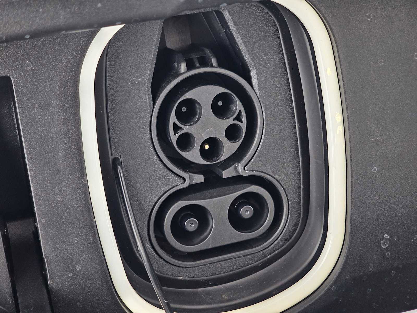 New 2026 Cadillac Lyriq Luxury w/ LPO, Floor Liner Package image 29