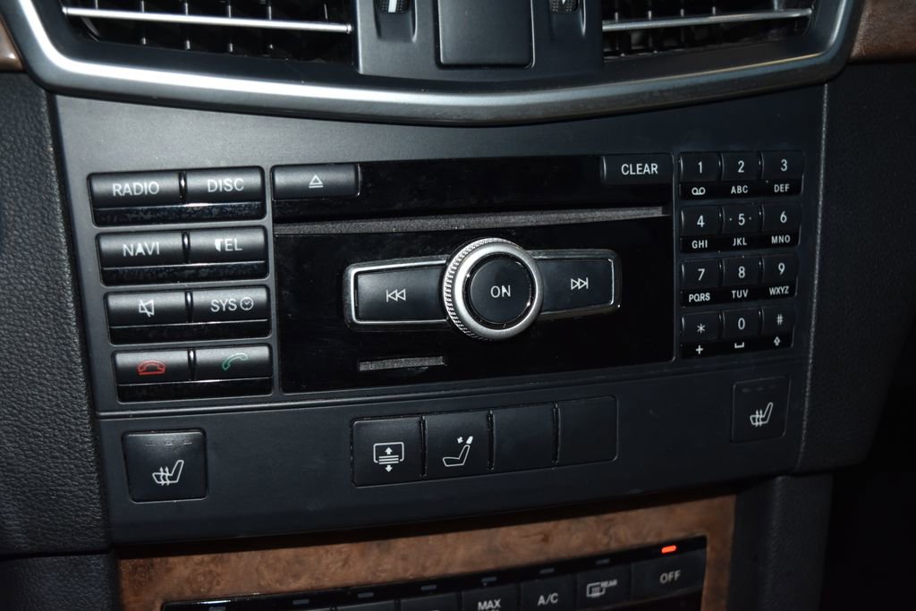 Used 2012 Mercedes-Benz E 350 4MATIC Sedan image 13