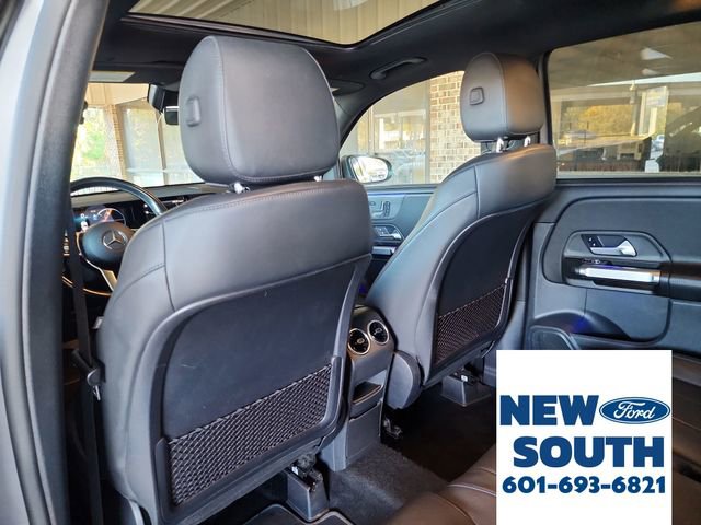 Used 2023 Mercedes-Benz GLB 250 4MATIC image 32