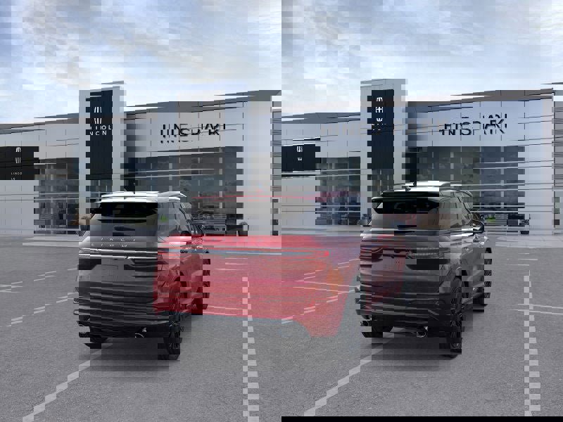 New 2026 Lincoln Corsair Premiere image 8