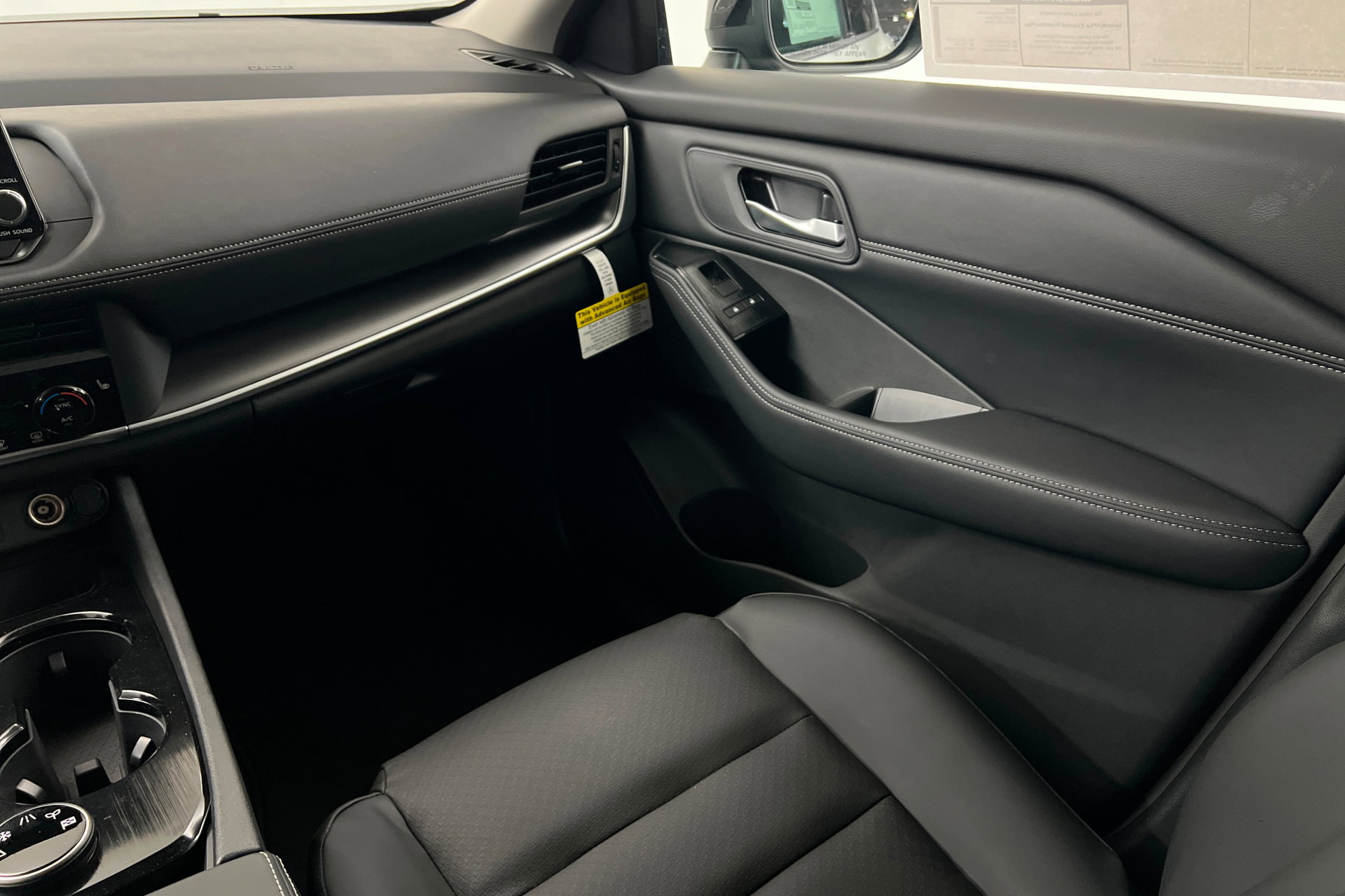 New 2026 Nissan Rogue SV image 10