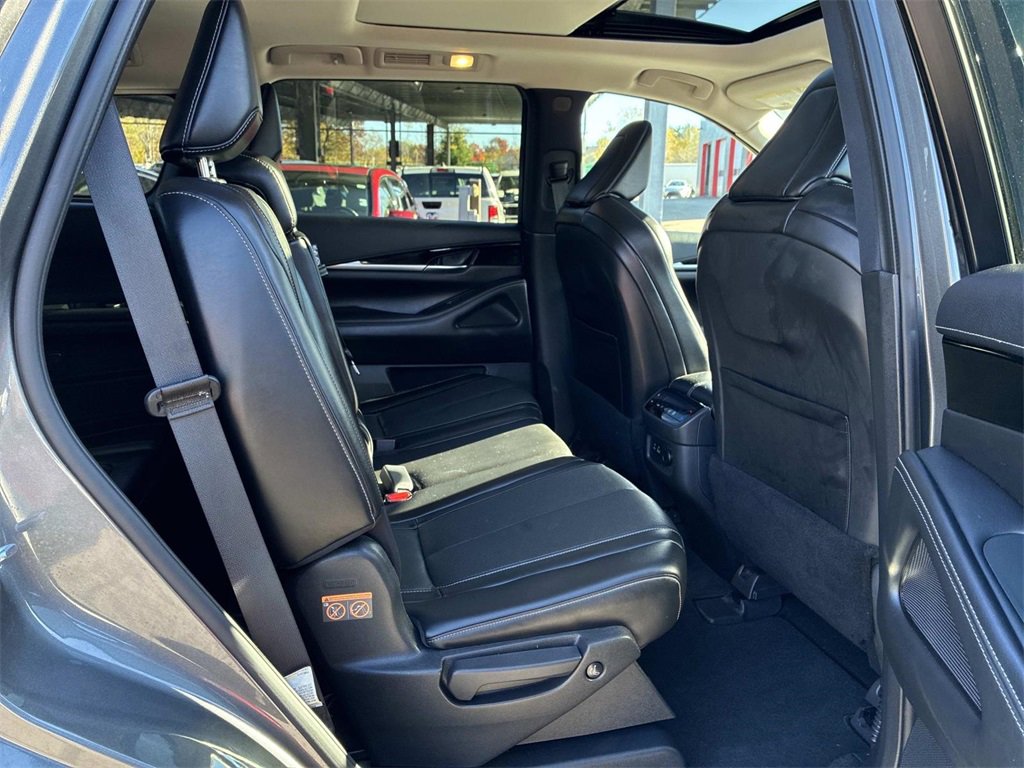 Used 2022 INFINITI QX60 Pure image 11