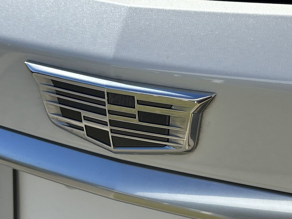 Used 2023 Cadillac XT6 Sport w/ Technology Package image 9