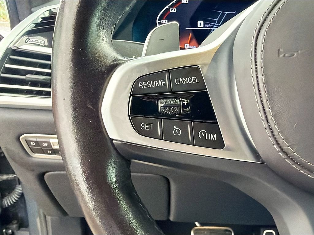 Used 2022 BMW X7 M50i w/ Executive Package image 39