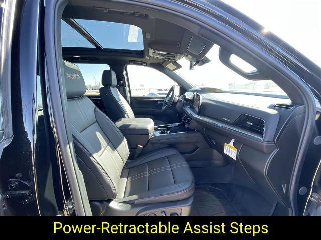 New 2025 Chevrolet Suburban High Country image 36