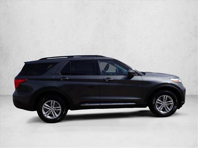 Used 2020 Ford Explorer XLT AWD/4WD image 5