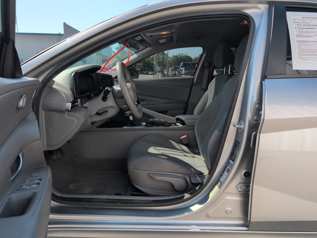 Used 2022 Hyundai Elantra SEL w/ Cargo Package FWD image 10