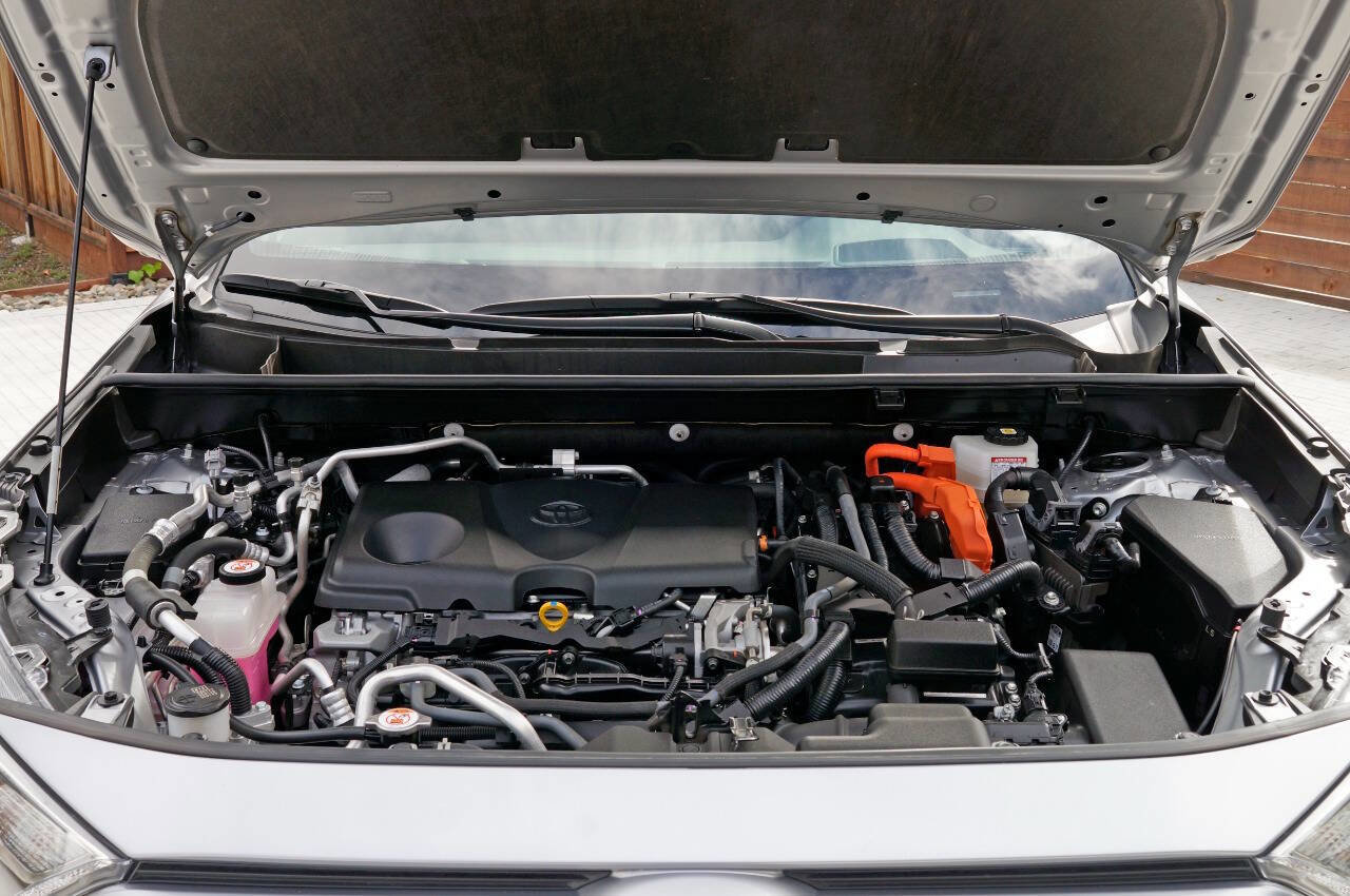 Used 2021 Toyota RAV4 XSE image 13