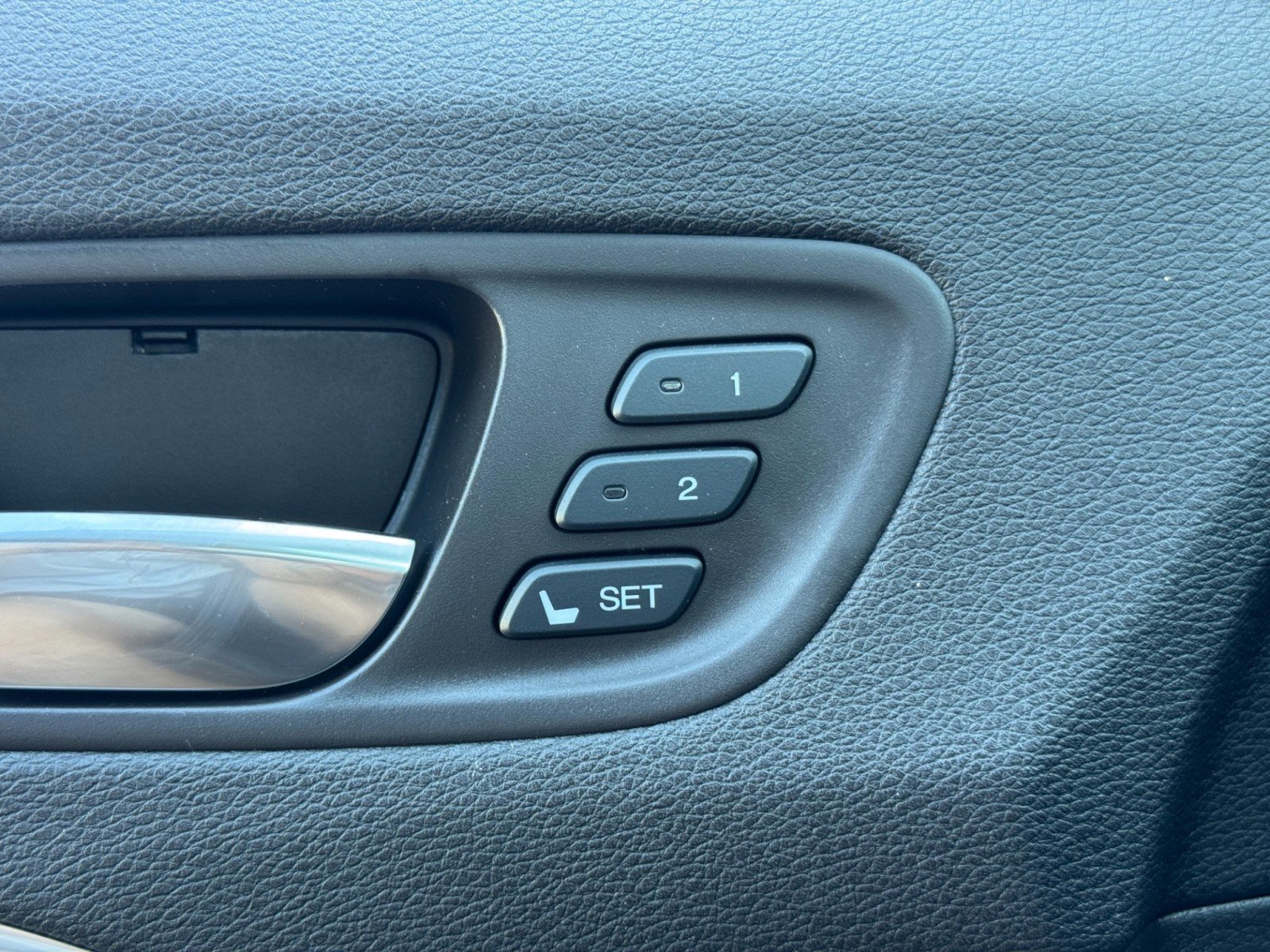 Used 2017 Acura MDX FWD w/ Technology Package image 17