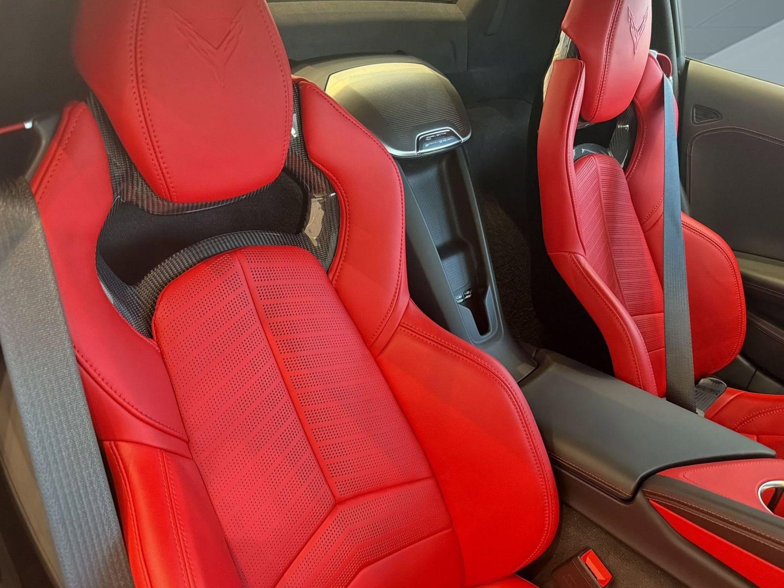 New 2026 Chevrolet Corvette Stingray Premium Conv w/ Z51 Performance Package image 17