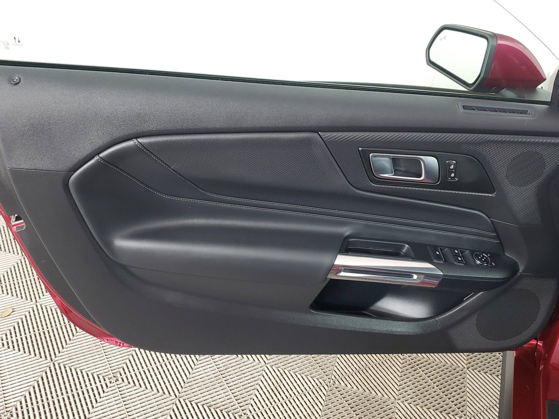 Used 2025 Ford Mustang GT Premium image 24