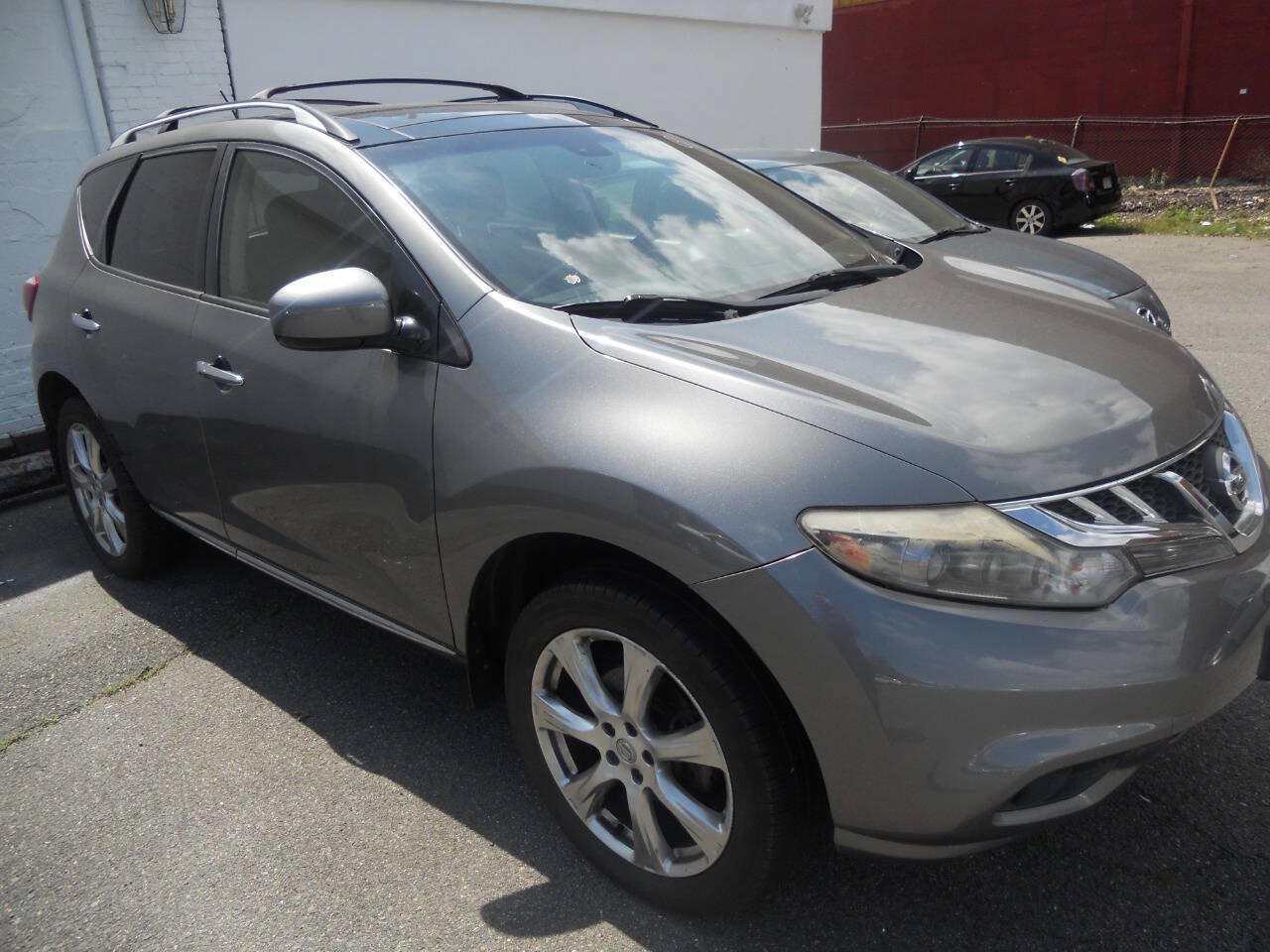 Used 2013 Nissan Murano LE w/ Platinum Pkg AWD/4WD image 2
