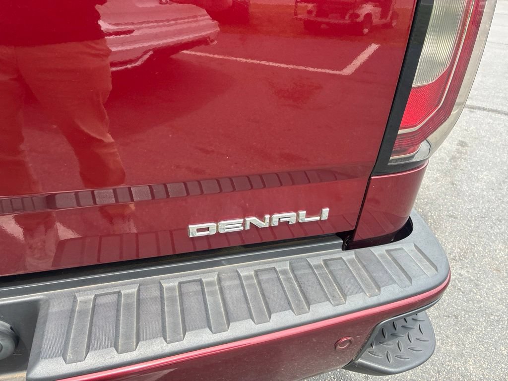 Used 2017 GMC Sierra 1500 Denali w/ Denali Ultimate Package AWD/4WD image 8