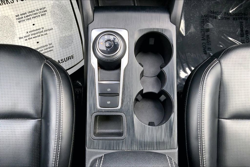Used 2023 Ford Escape Platinum image 16