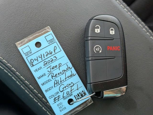Used 2023 Jeep Renegade Altitude image 30