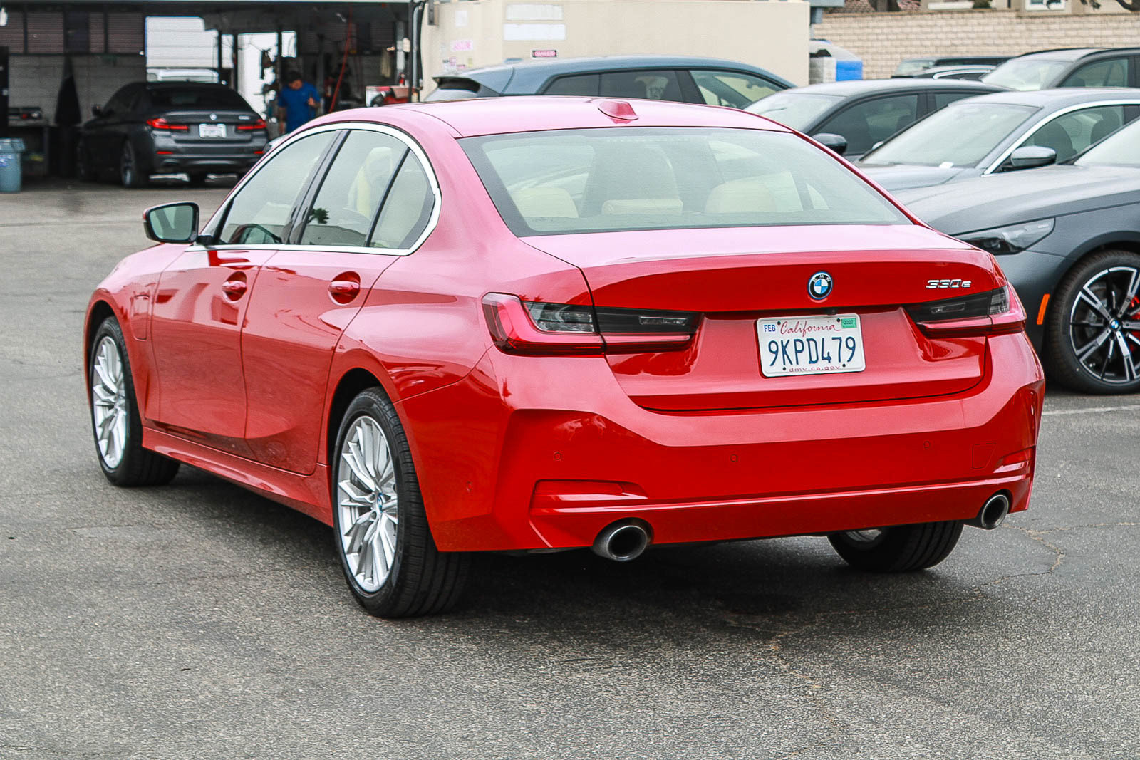 Certified 2024 BMW 330e RWD image 4