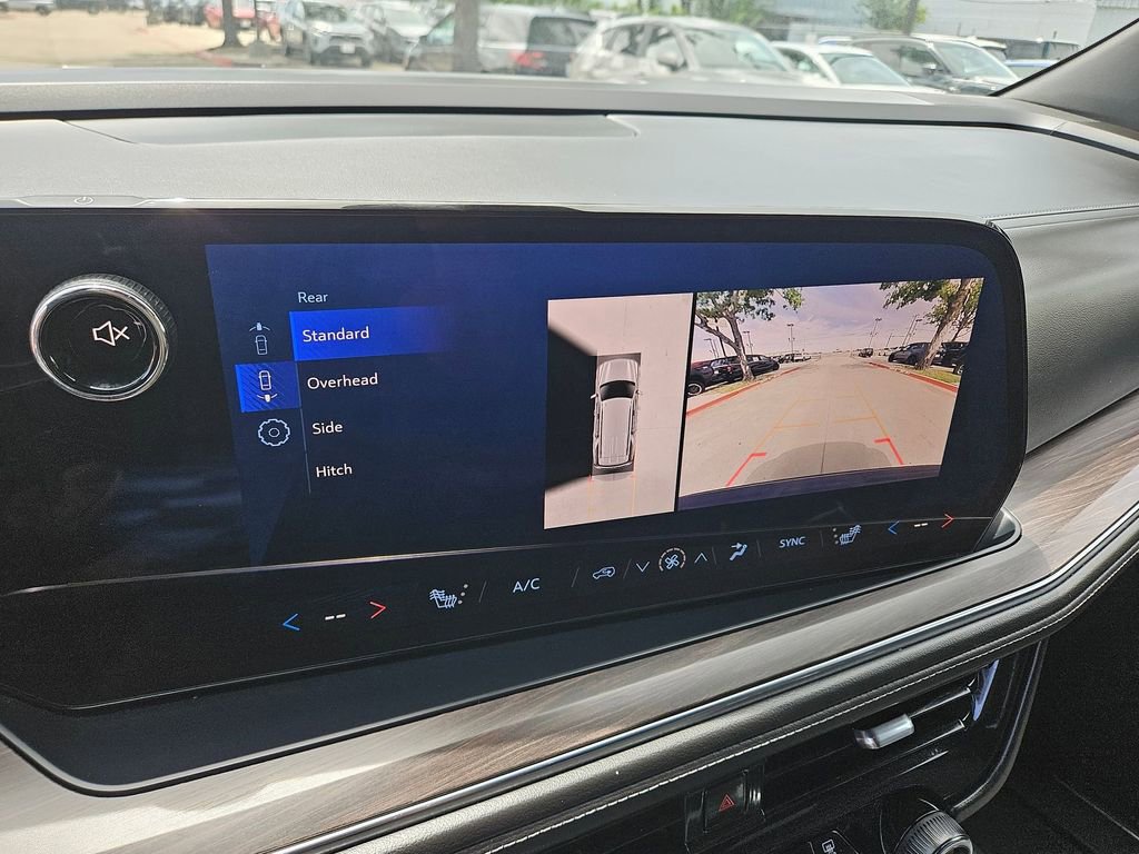 Used 2025 Chevrolet Tahoe Z71 image 22