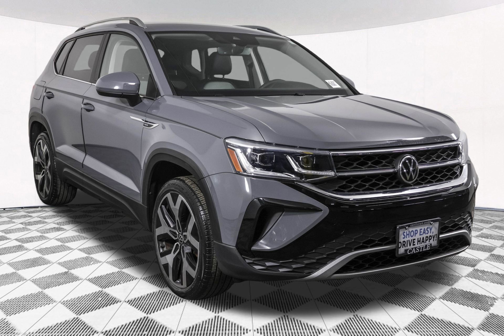 Used 2022 Volkswagen Taos SEL image 11