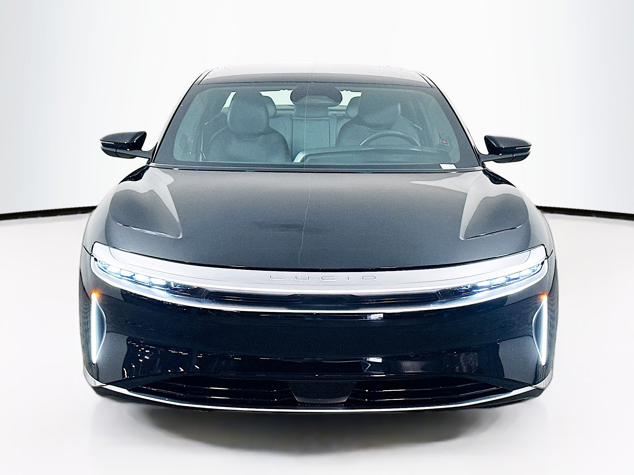 Used 2023 Lucid Air Pure AWD/4WD image 2