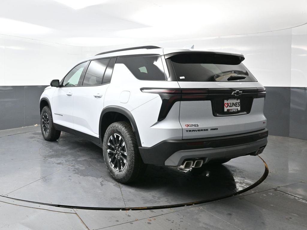 New 2026 Chevrolet Traverse Z71 w/ Enhanced Driving Package AWD/4WD image 9