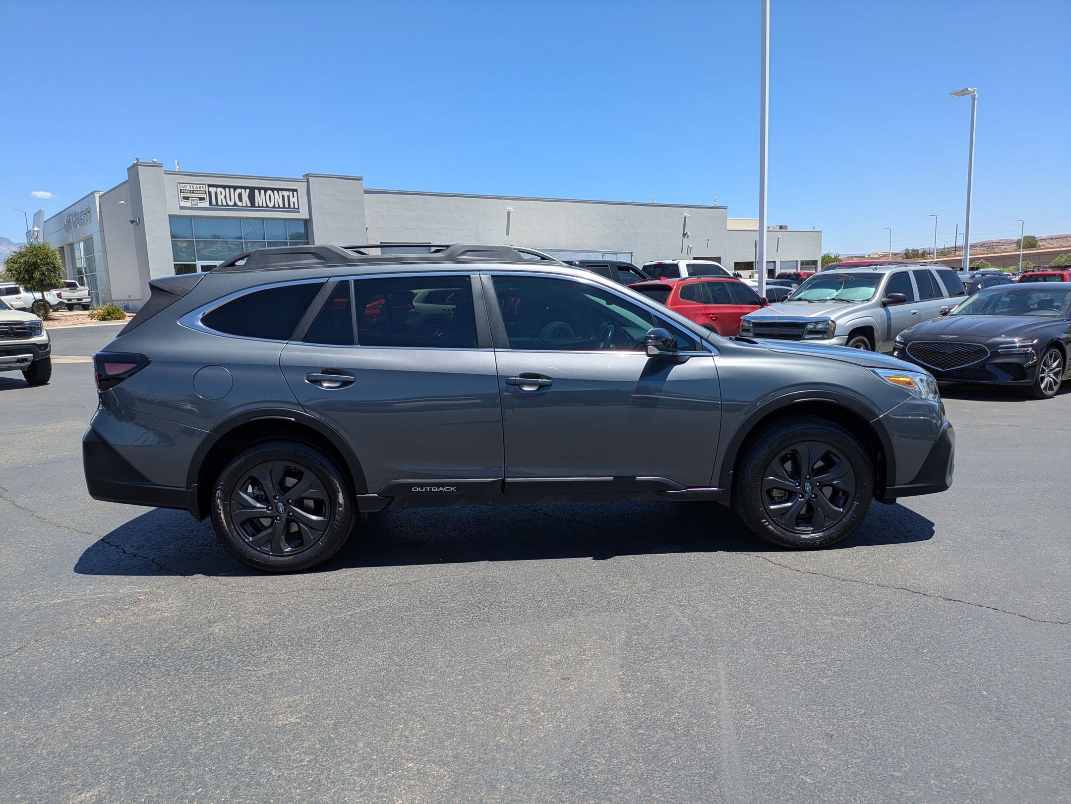 Used 2021 Subaru Outback Onyx Edition XT w/ Popular Package #2 AWD/4WD image 2