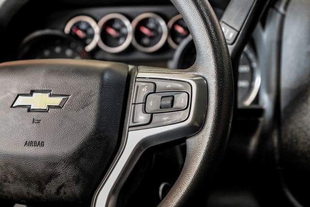 Used 2023 Chevrolet Silverado 2500 Custom w/ Custom Convenience Package image 15