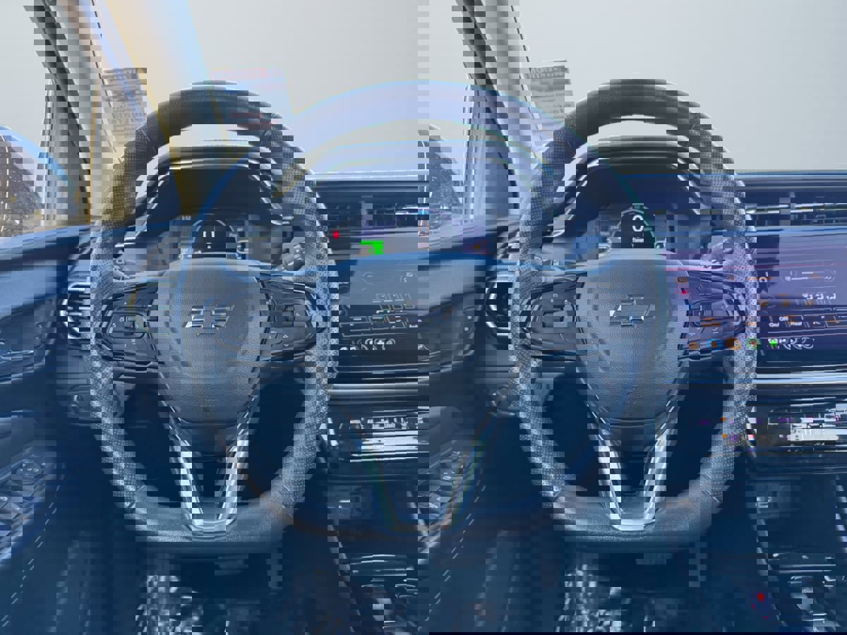 Used 2022 Chevrolet Bolt EUV LT image 11