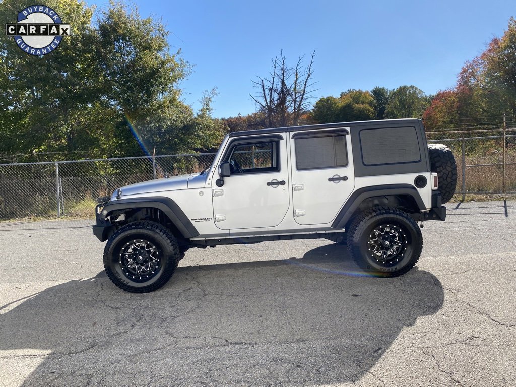 Used 2011 Jeep Wrangler Unlimited Sahara image 5