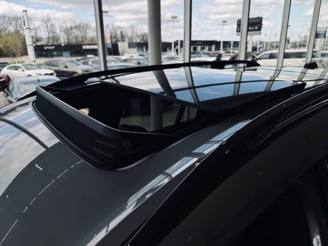 New 2026 BMW X7 xDrive40i w/ M Sport Package image 10