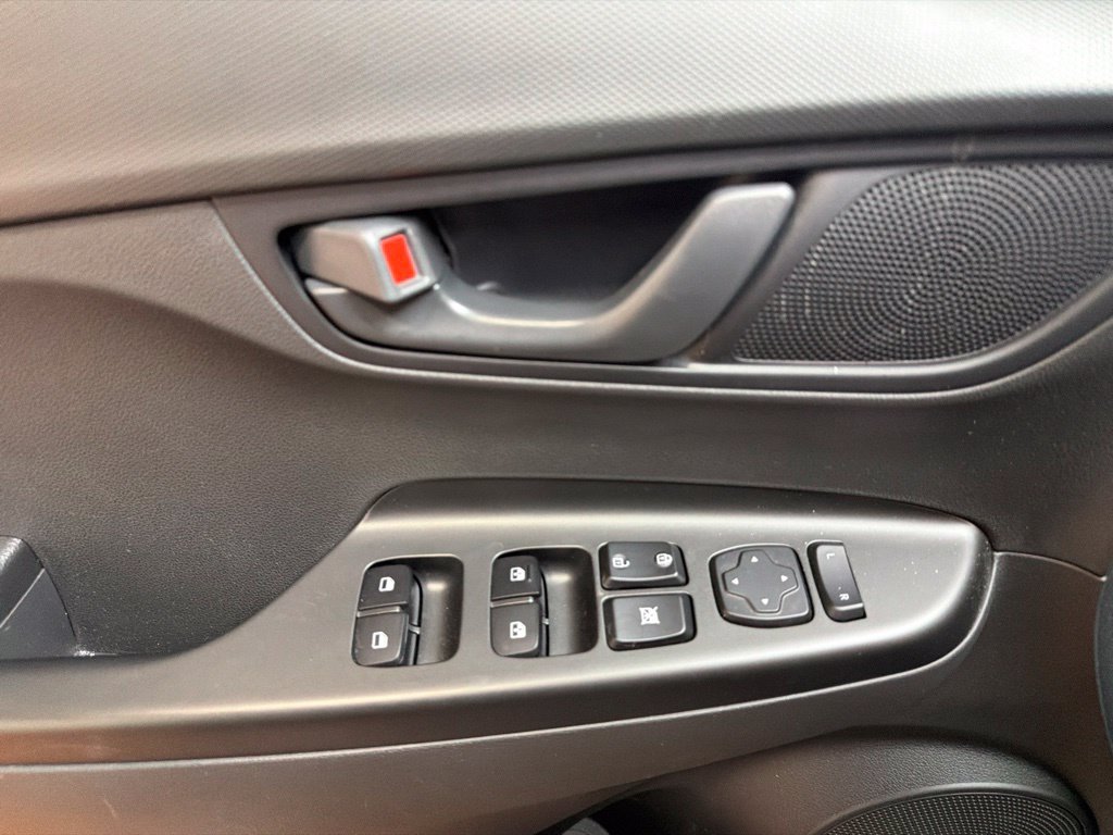 Certified 2023 Hyundai Kona SEL FWD image 15