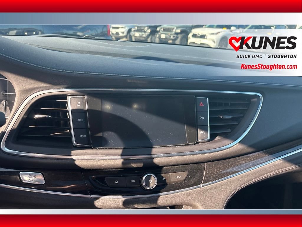 Used 2019 Buick Enclave Avenir w/ Avenir Technology Package AWD/4WD image 17