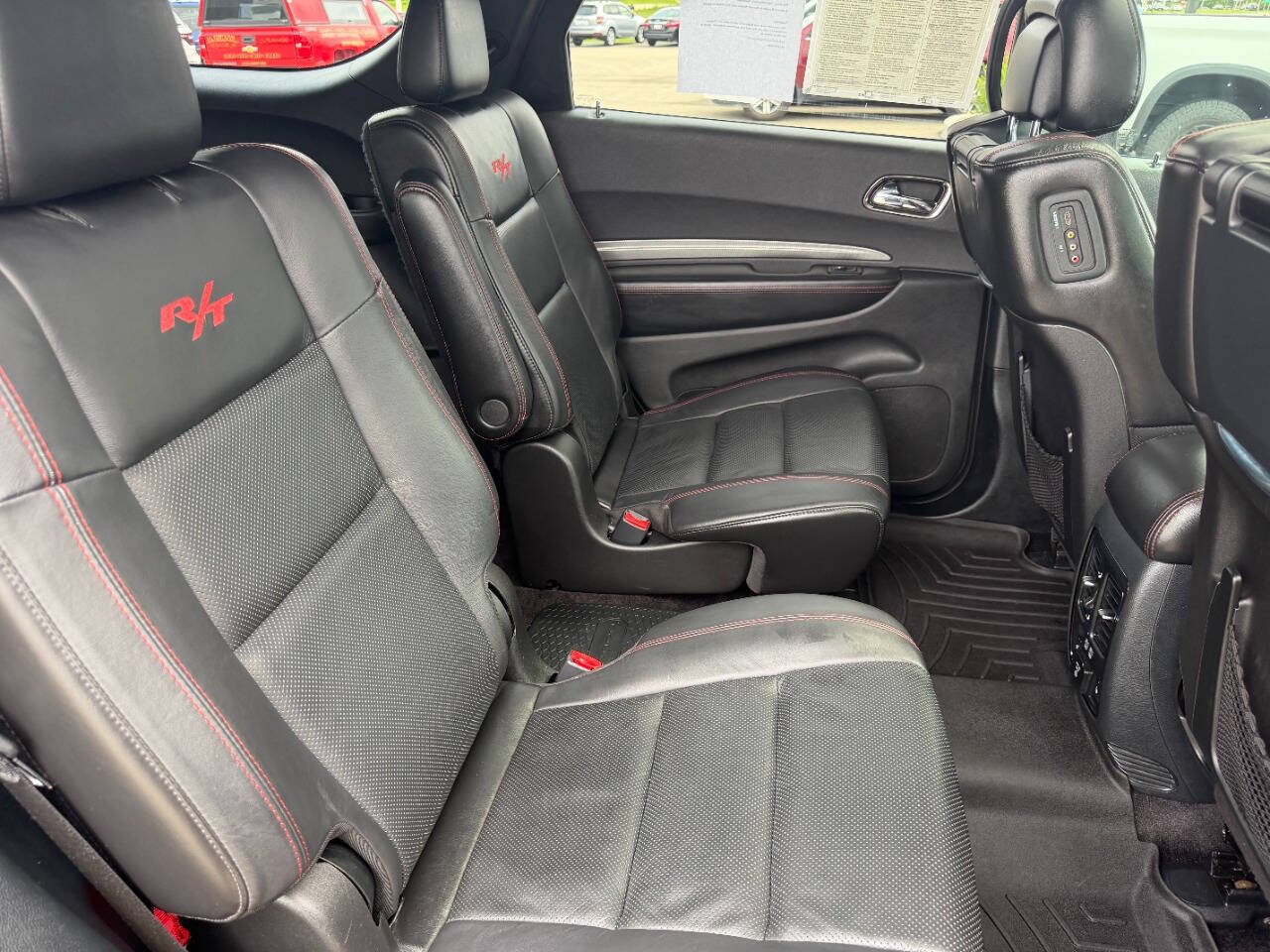 Used 2018 Dodge Durango R/T w/ Technology Group AWD/4WD image 15