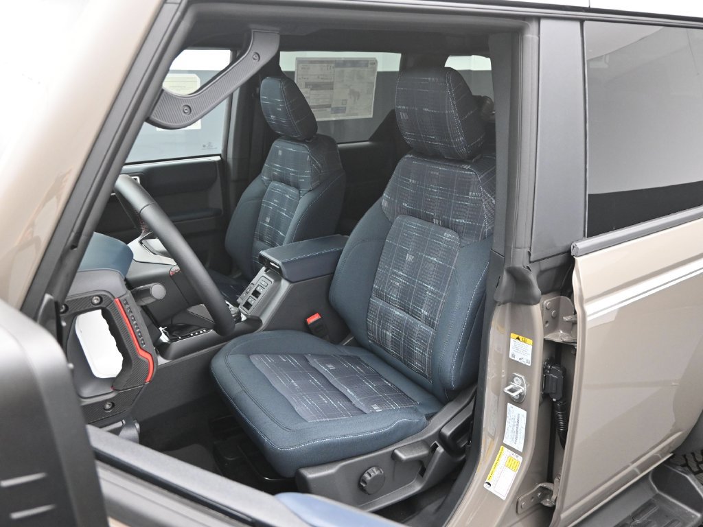 New 2026 Ford Bronco Heritage Edition AWD/4WD image 8