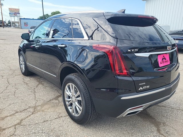 Used 2022 Cadillac XT5 Premium Luxury w/ Technology Package AWD/4WD image 9