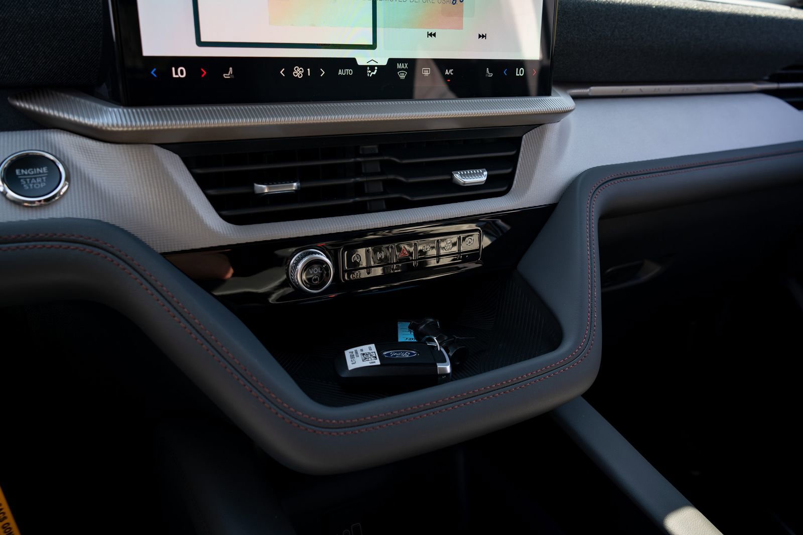 New 2026 Ford Explorer Active RWD image 26