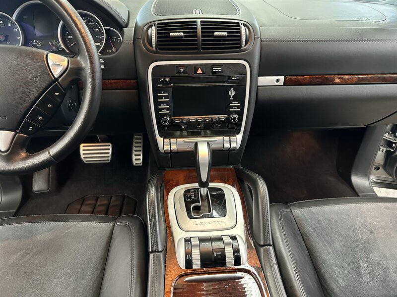 Used 2009 Porsche Cayenne GTS AWD/4WD image 17