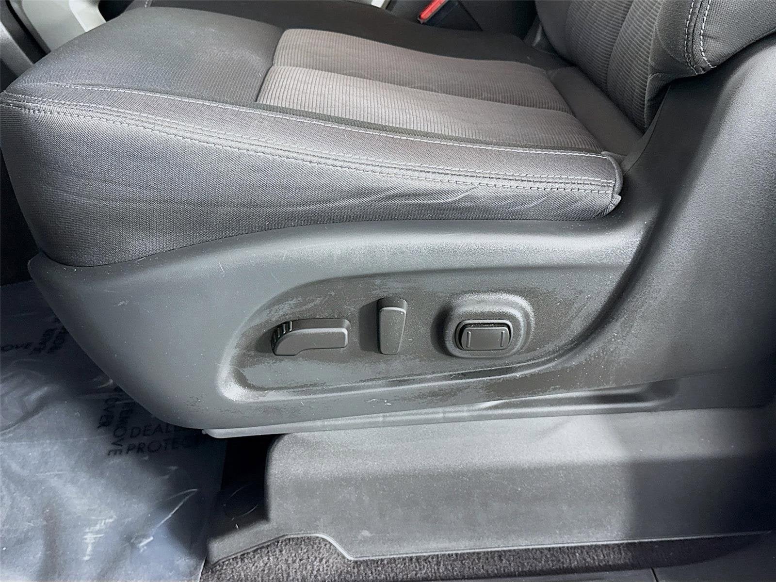 Certified 2024 Nissan Titan SV w/ SV Convenience Package AWD/4WD image 19