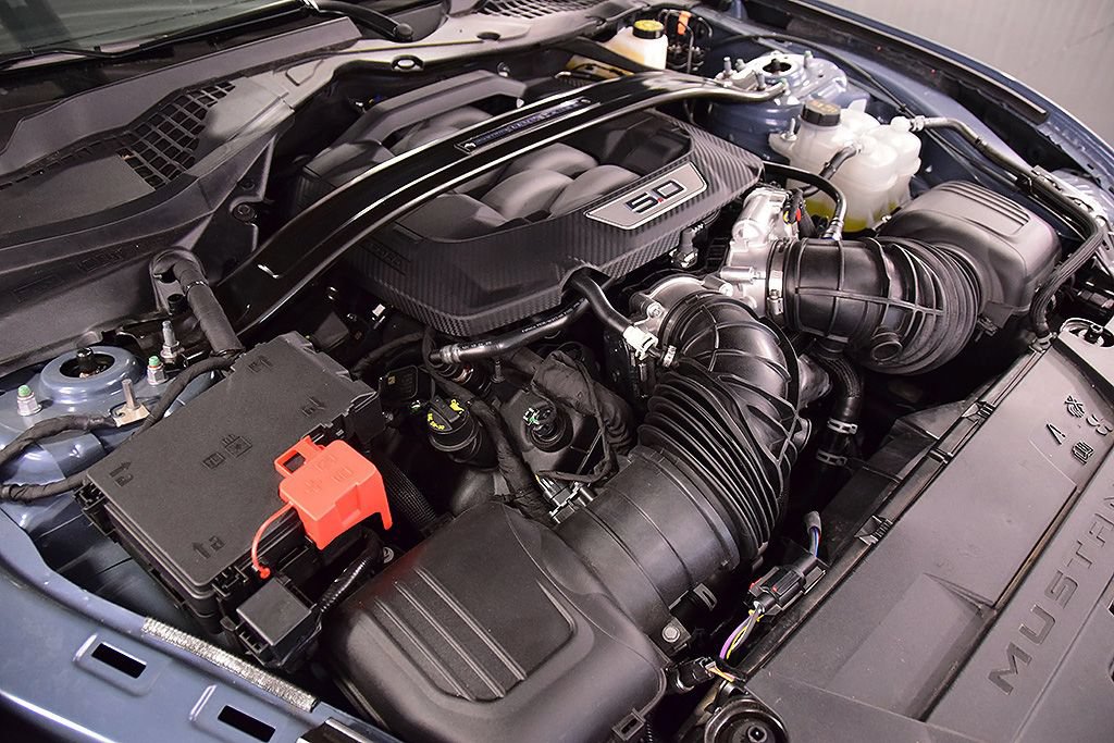 Used 2025 Ford Mustang Dark Horse RWD image 38