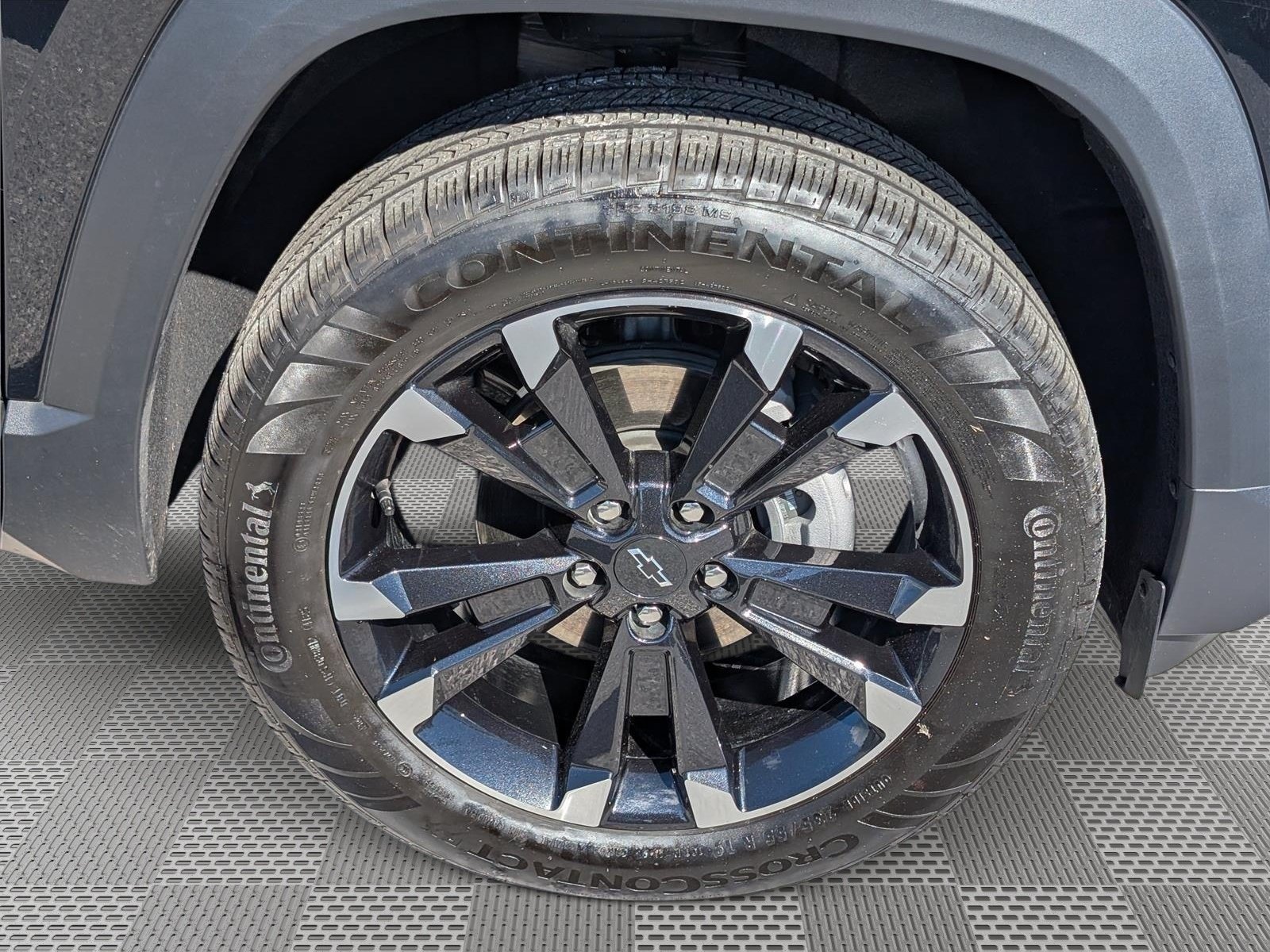 New 2026 Chevrolet Equinox RS w/ Convenience Package III AWD/4WD image 7