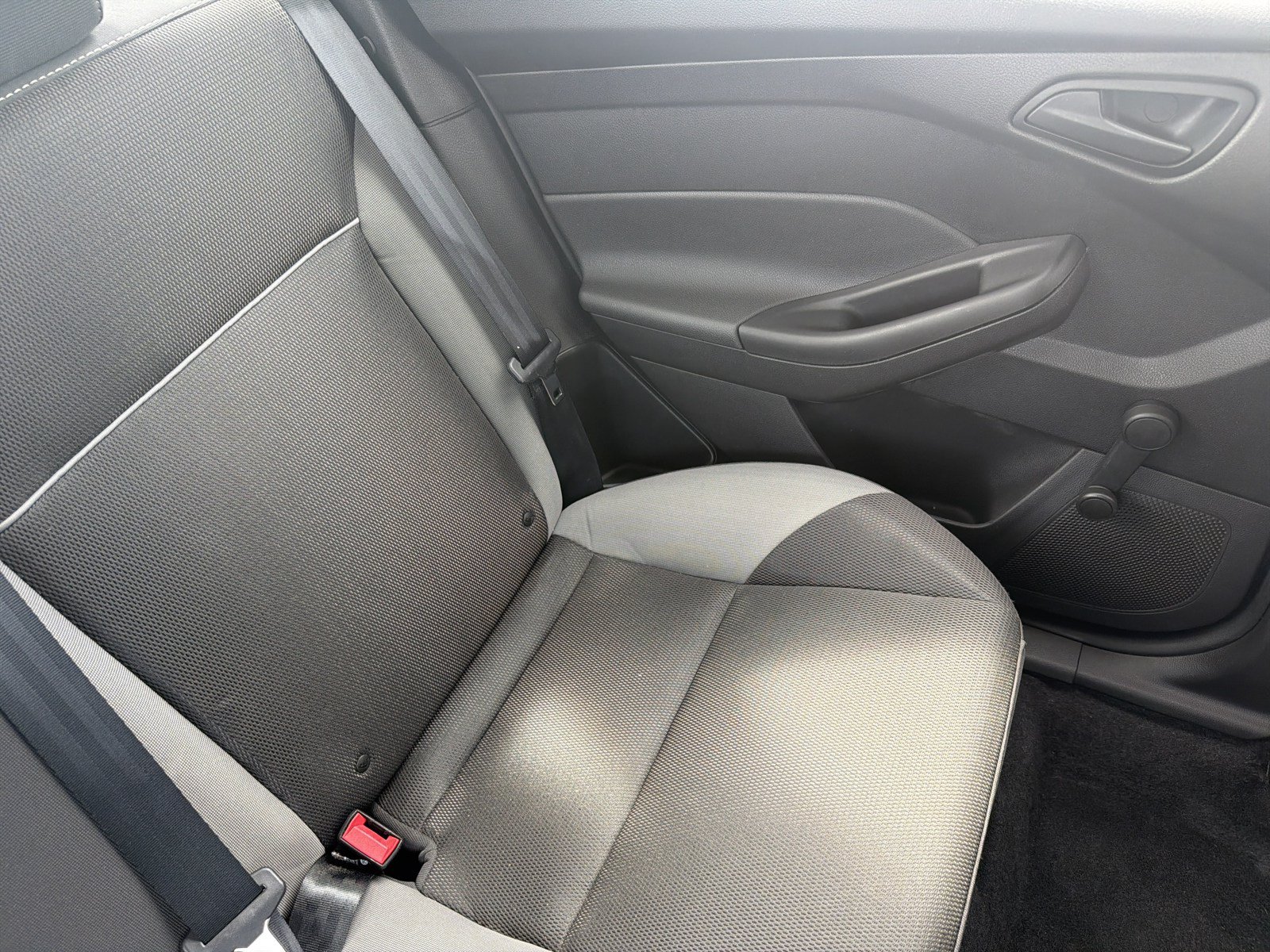 Used 2012 Ford Focus S FWD image 14
