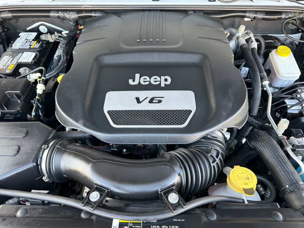 Used 2018 Jeep Wrangler Unlimited Rubicon image 30